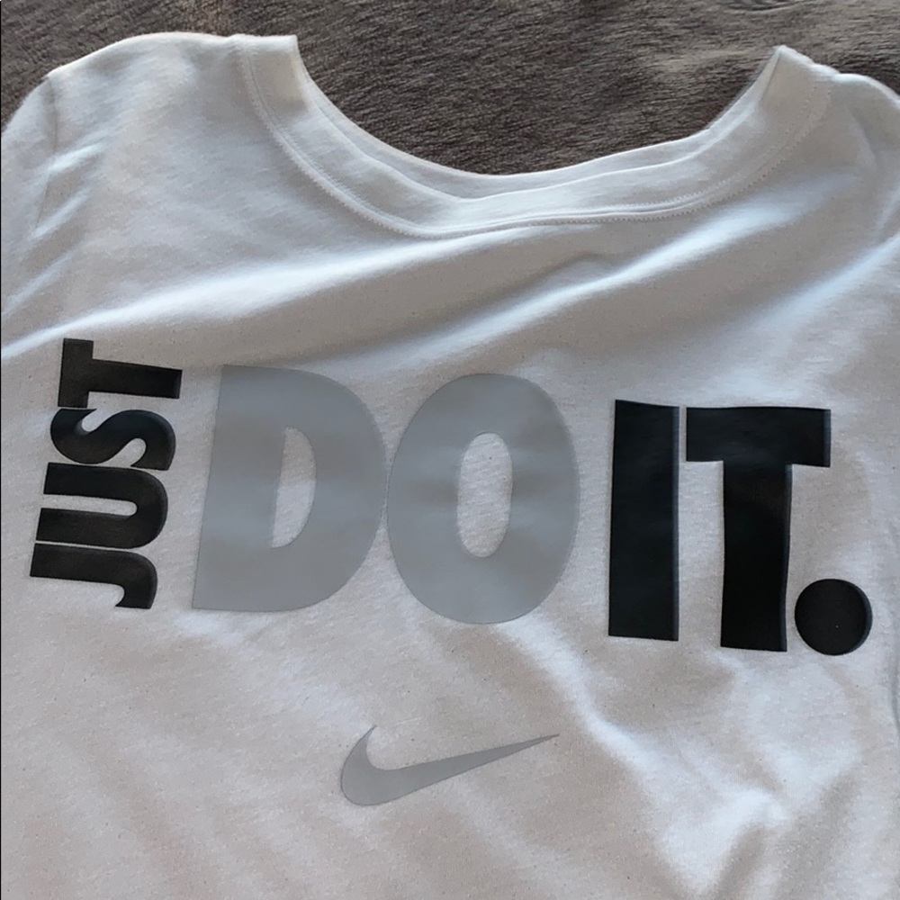 white nike shirt